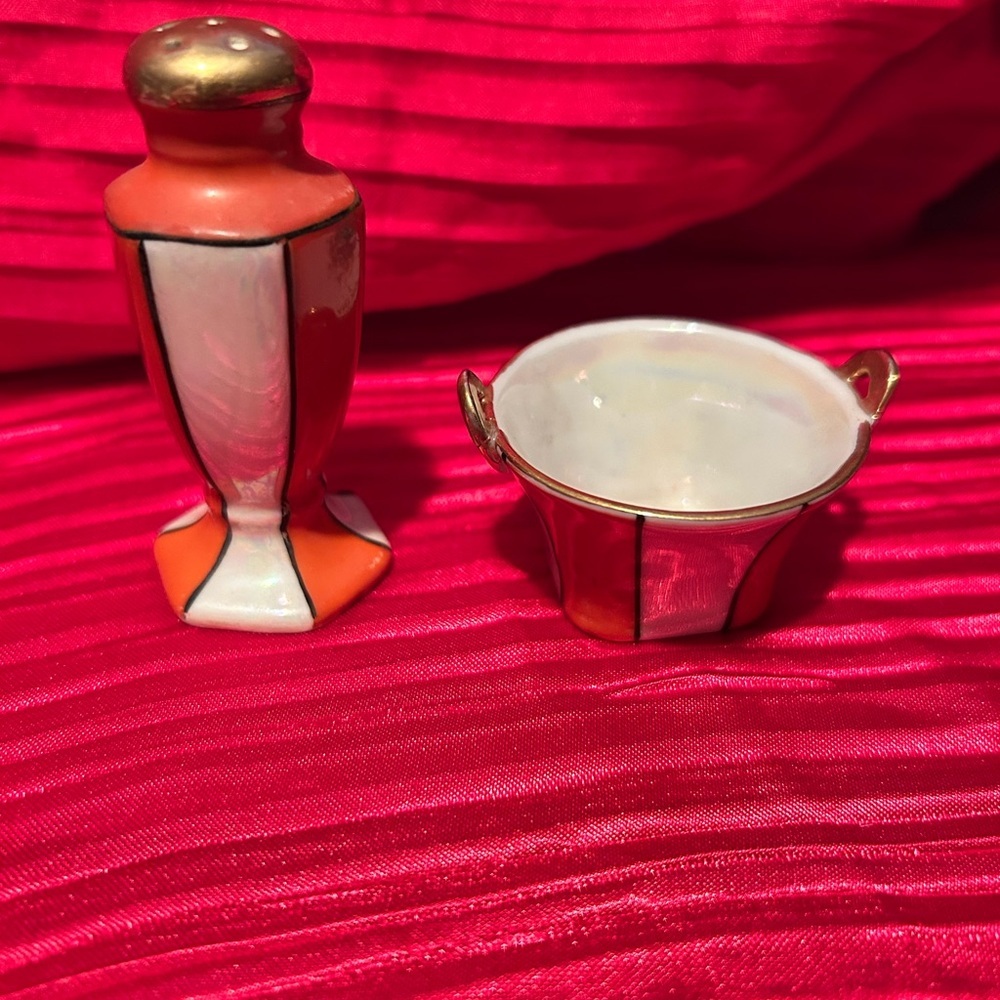 Vintage Japanese Art Deco lustreware salt and pepper shaker set- handpainted